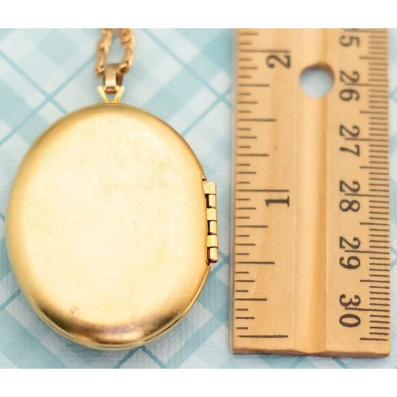 Vintage Golden Floral Locket Necklace - 24 inch - Avon - L2 - Picture 5 of 5